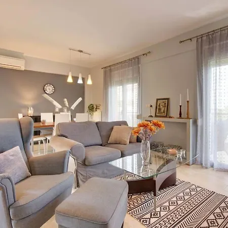 Case de vacanță Summer Treasure 2-bdrm Maisonette In Trani Ammouda *