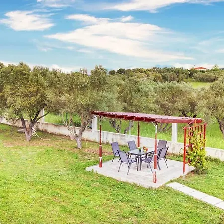 בית נופש Summer Treasure 2-bdrm Maisonette In Trani Ammouda *