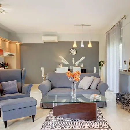 Summer Treasure 2-bdrm Maisonette In Trani Ammouda * אורמוס פנגיאס