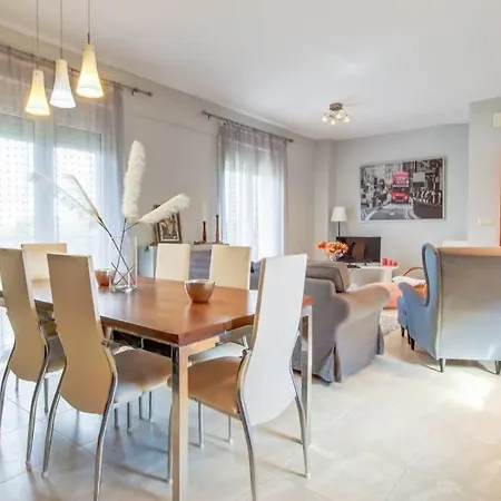 בית נופש Summer Treasure 2-bdrm Maisonette In Trani Ammouda *